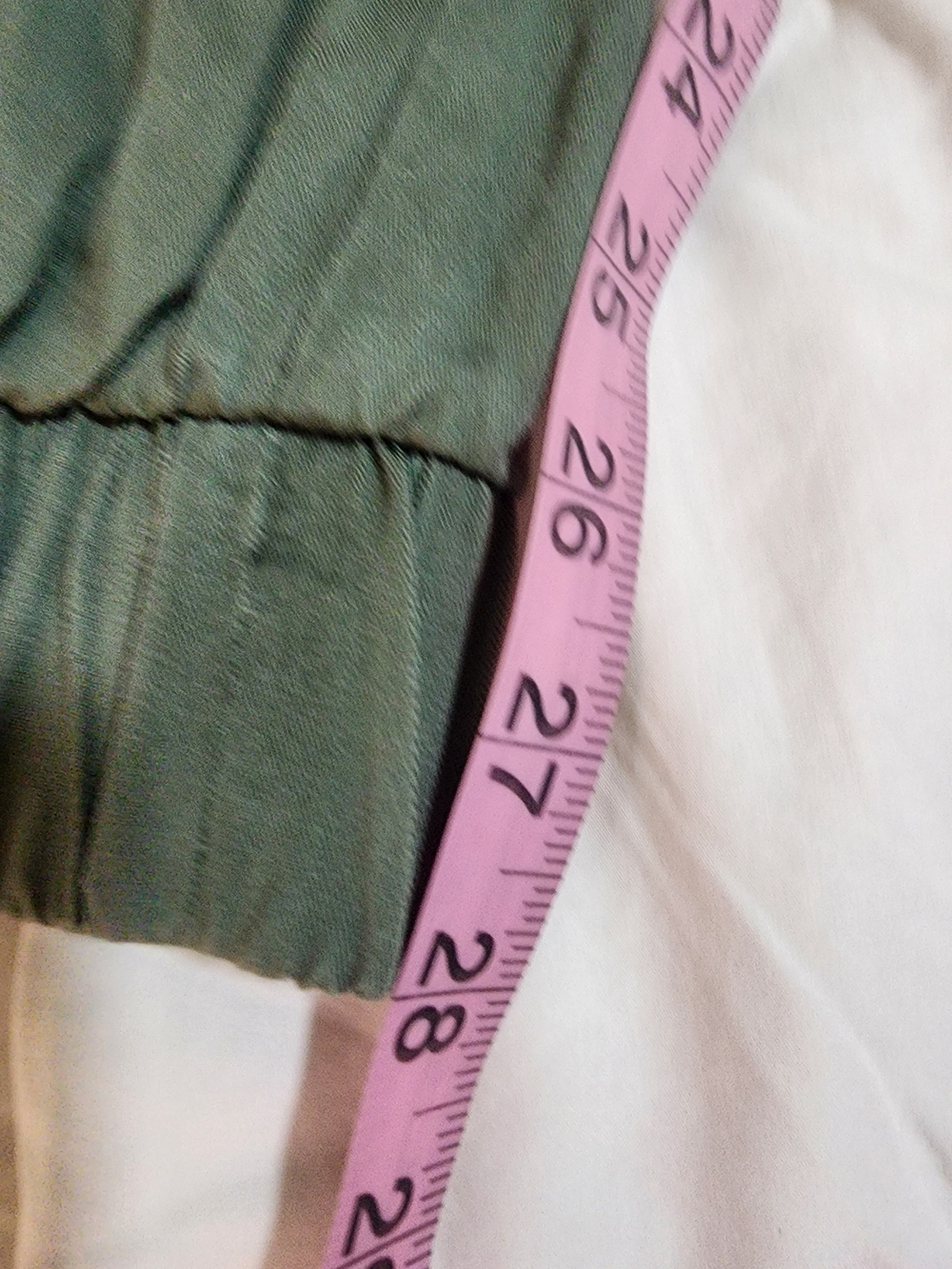 Universal Threads Elastic-Waist Olive Green Jogger Pants with Drawstring - Picture 4 of 7